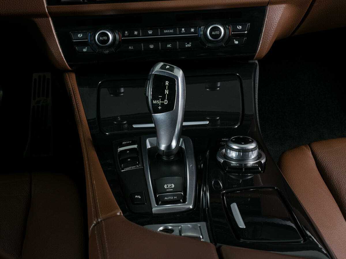 Купить BMW 5 серии с пробегом. Фото: #11