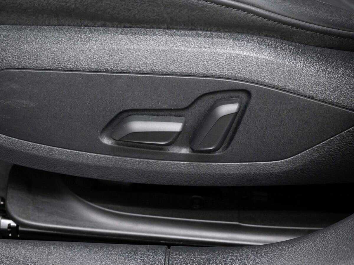 Купить Audi A4 с пробегом. Фото: #20