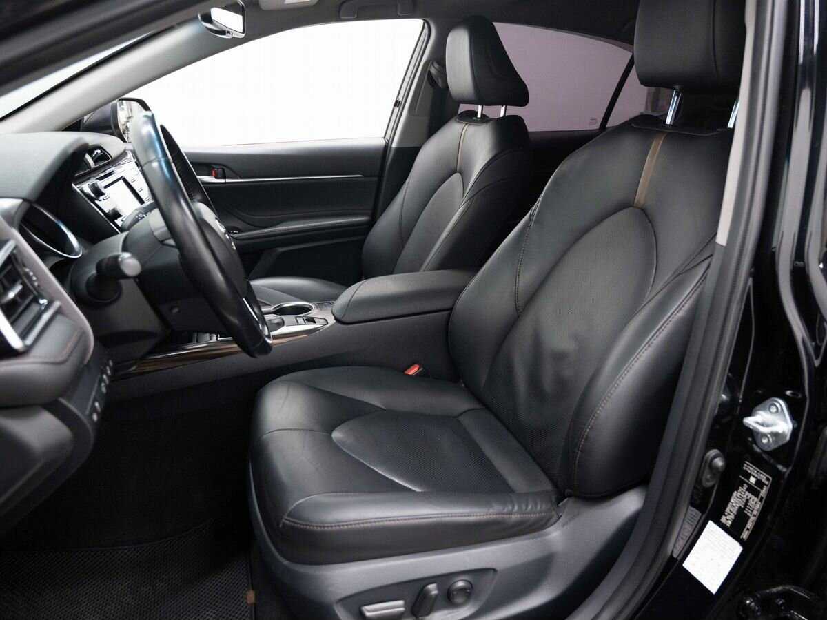 Купить Toyota Camry с пробегом. Фото: #7