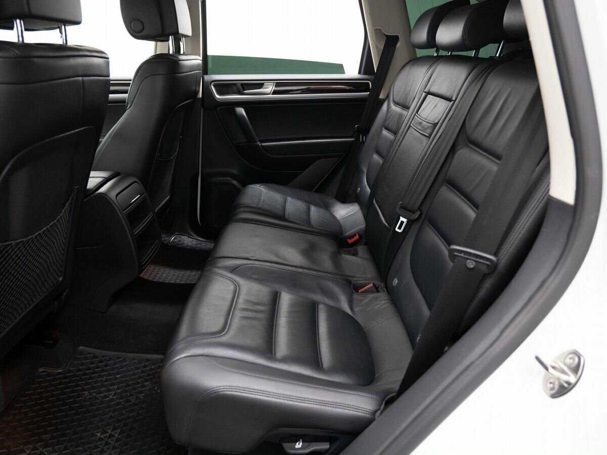 Купить Volkswagen Touareg с пробегом. Фото: #11