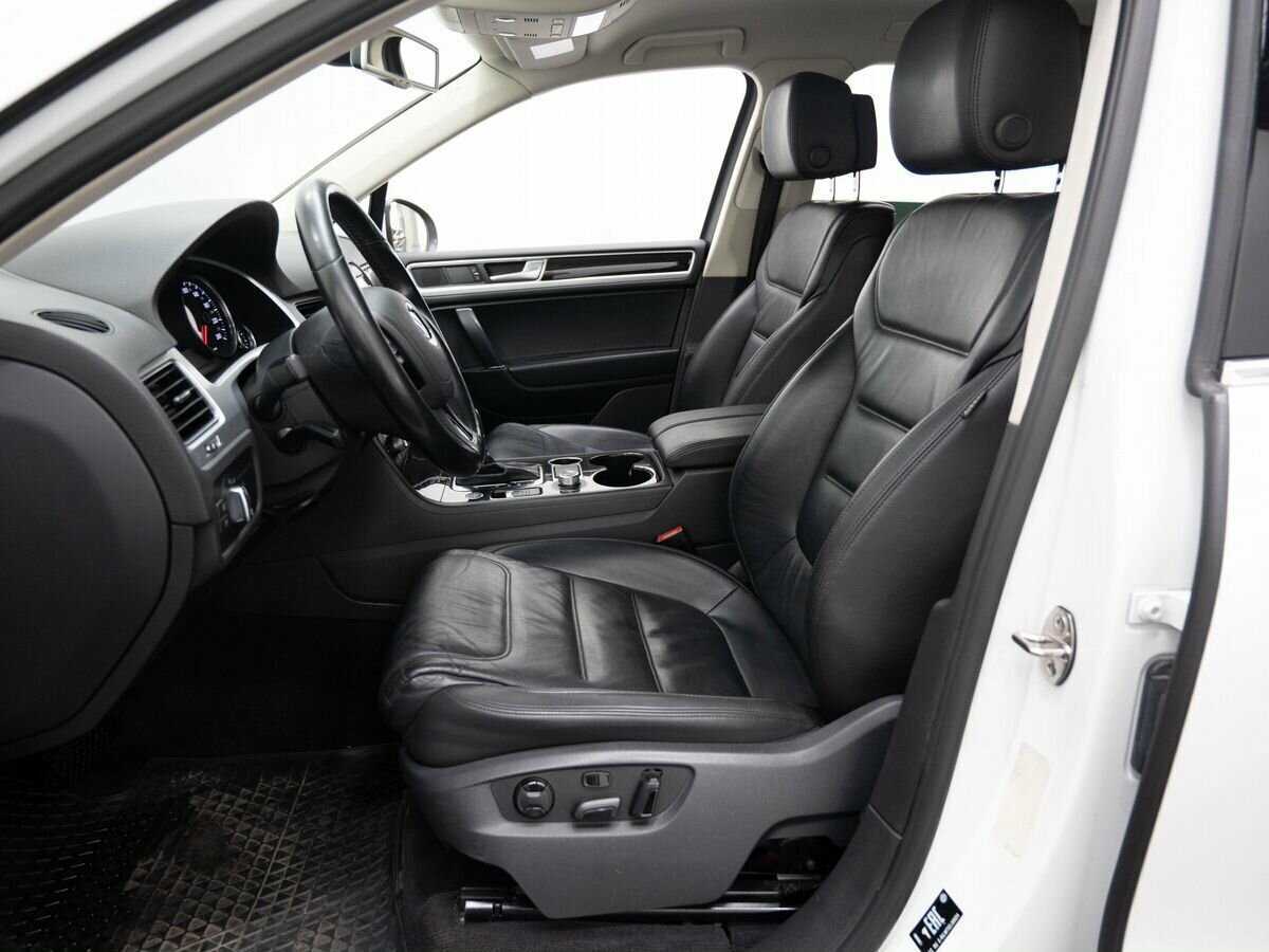 Купить Volkswagen Touareg с пробегом. Фото: #13