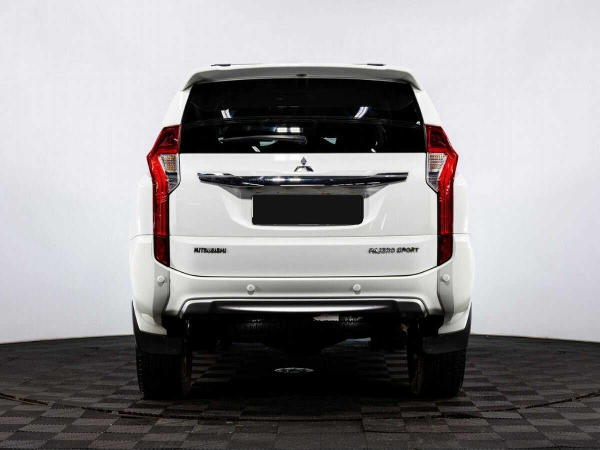 Купить Mitsubishi Pajero Sport с пробегом. Фото: #4