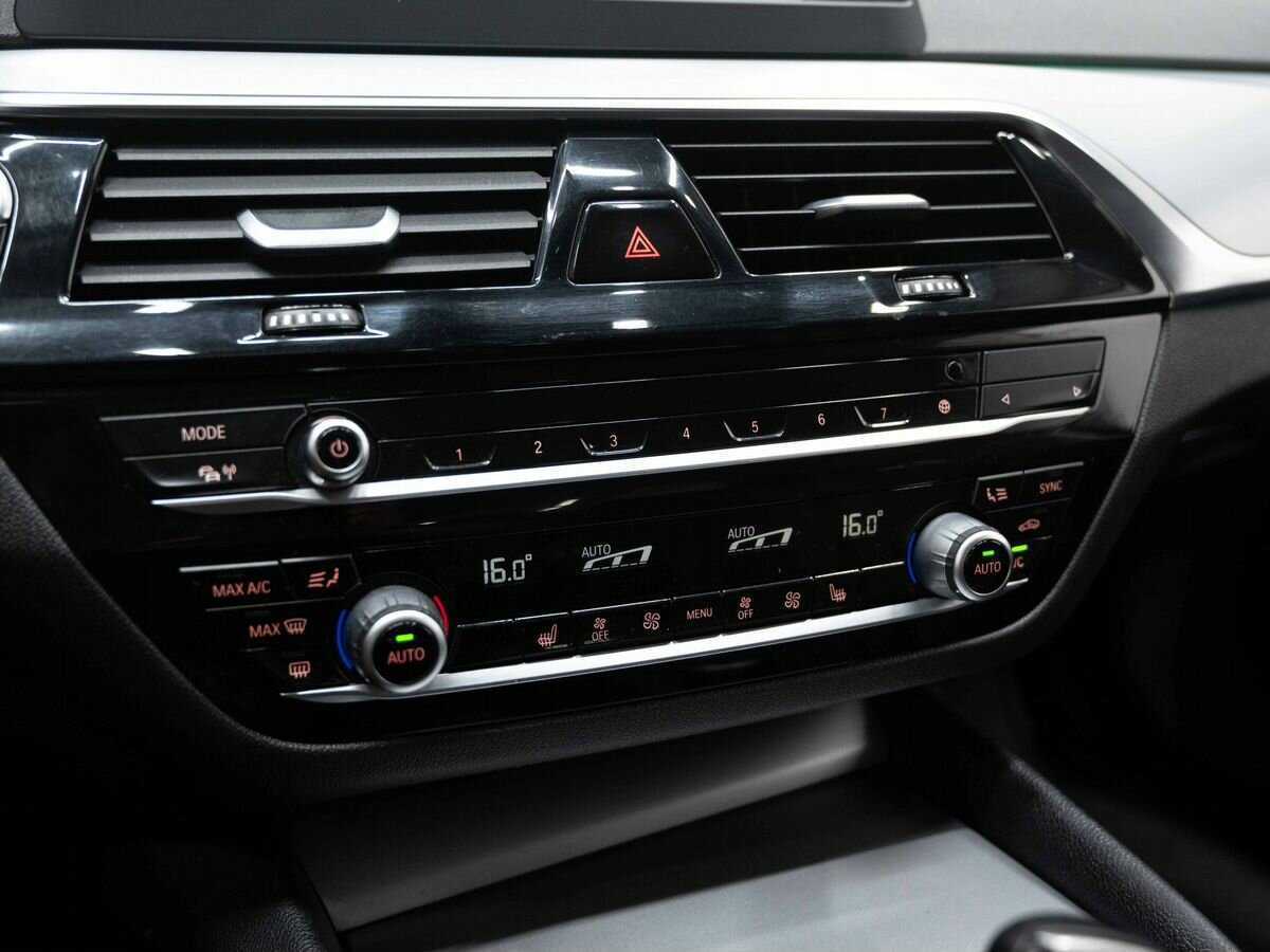 Купить BMW 5 серии с пробегом. Фото: #22