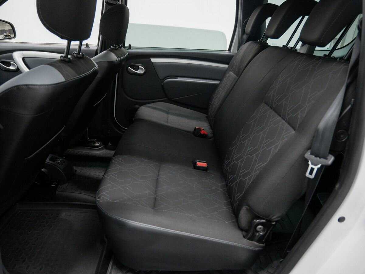 Купить Lada (ВАЗ) Largus с пробегом. Фото: #11