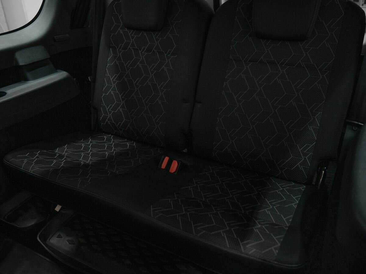 Купить Lada (ВАЗ) Largus с пробегом. Фото: #12