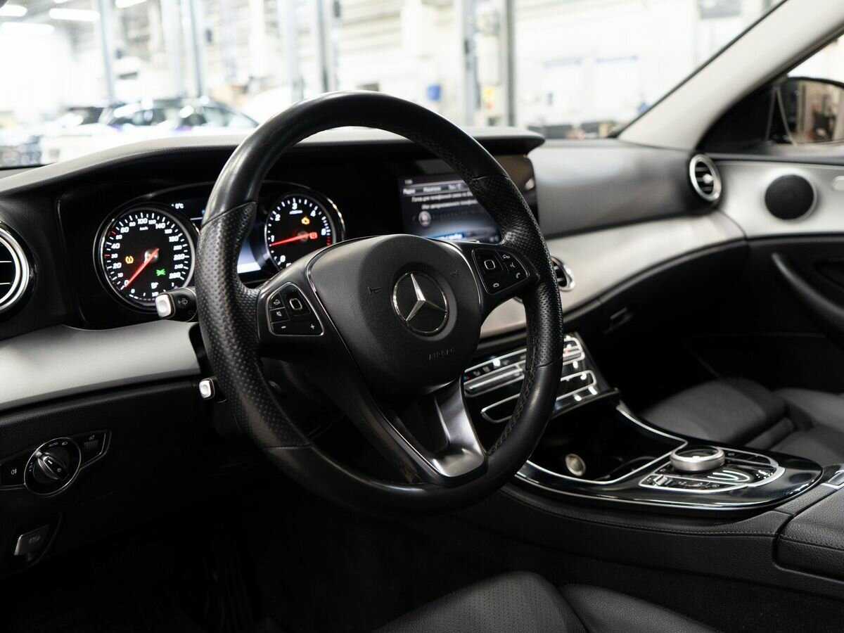 Купить Mercedes-Benz E-Класс с пробегом. Фото: #4