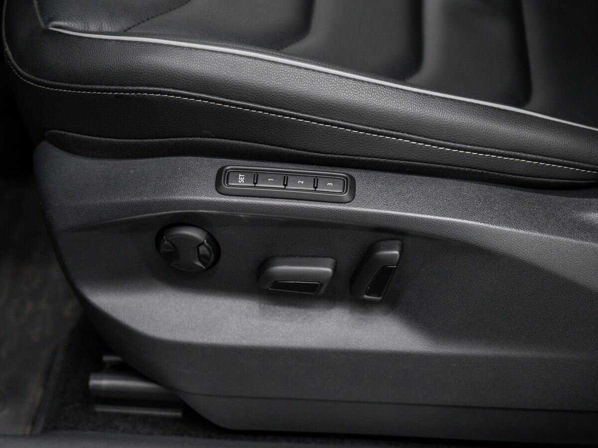 Купить Volkswagen Tiguan с пробегом. Фото: #16