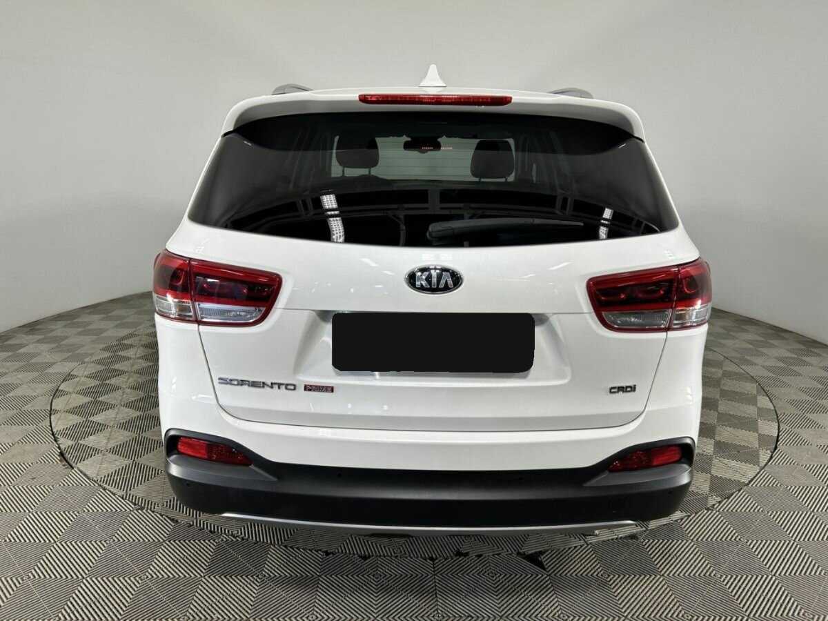 Купить Kia Sorento с пробегом. Фото: #2