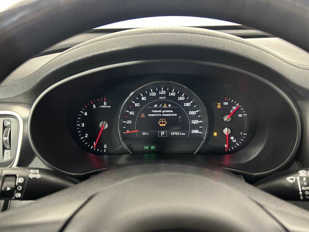 Купить Kia Sorento с пробегом. Фото: #10