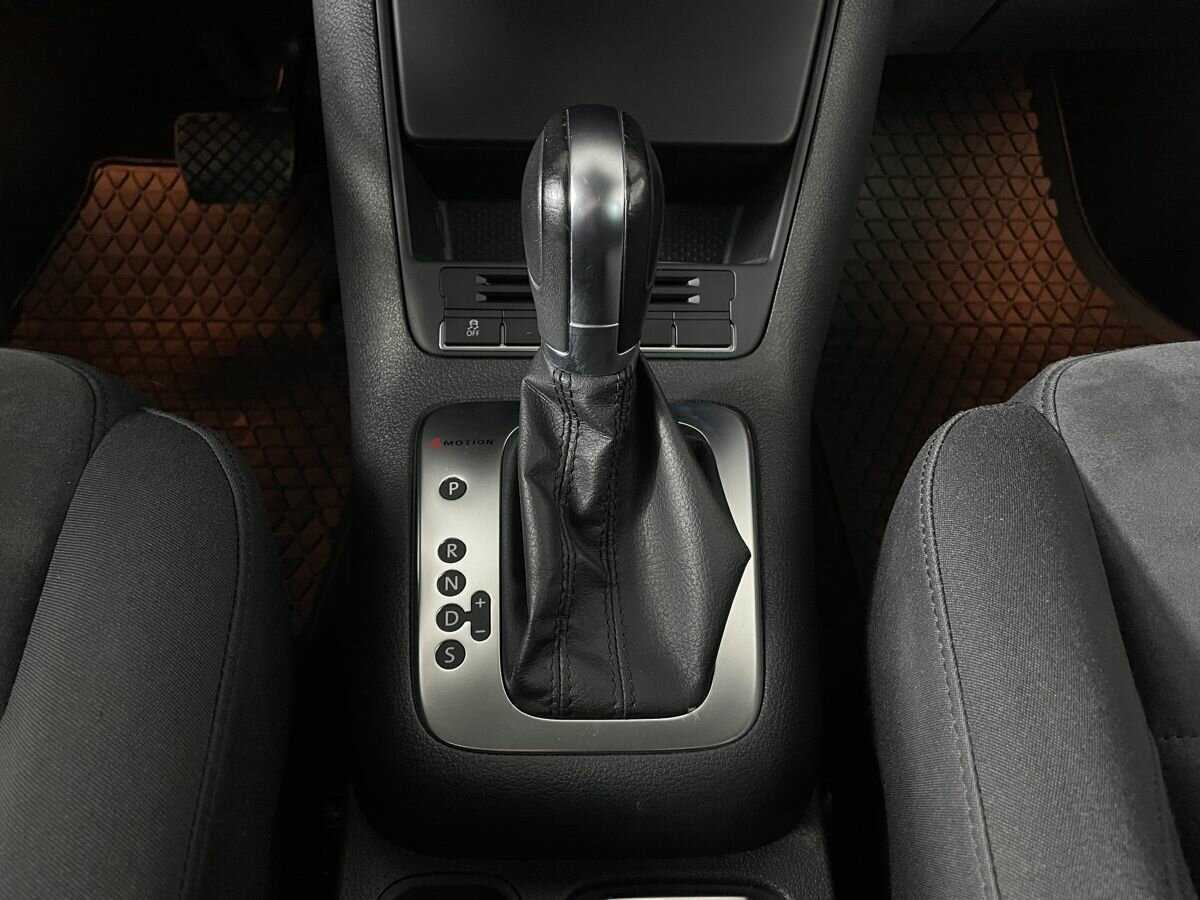 Купить Volkswagen Tiguan с пробегом. Фото: #12
