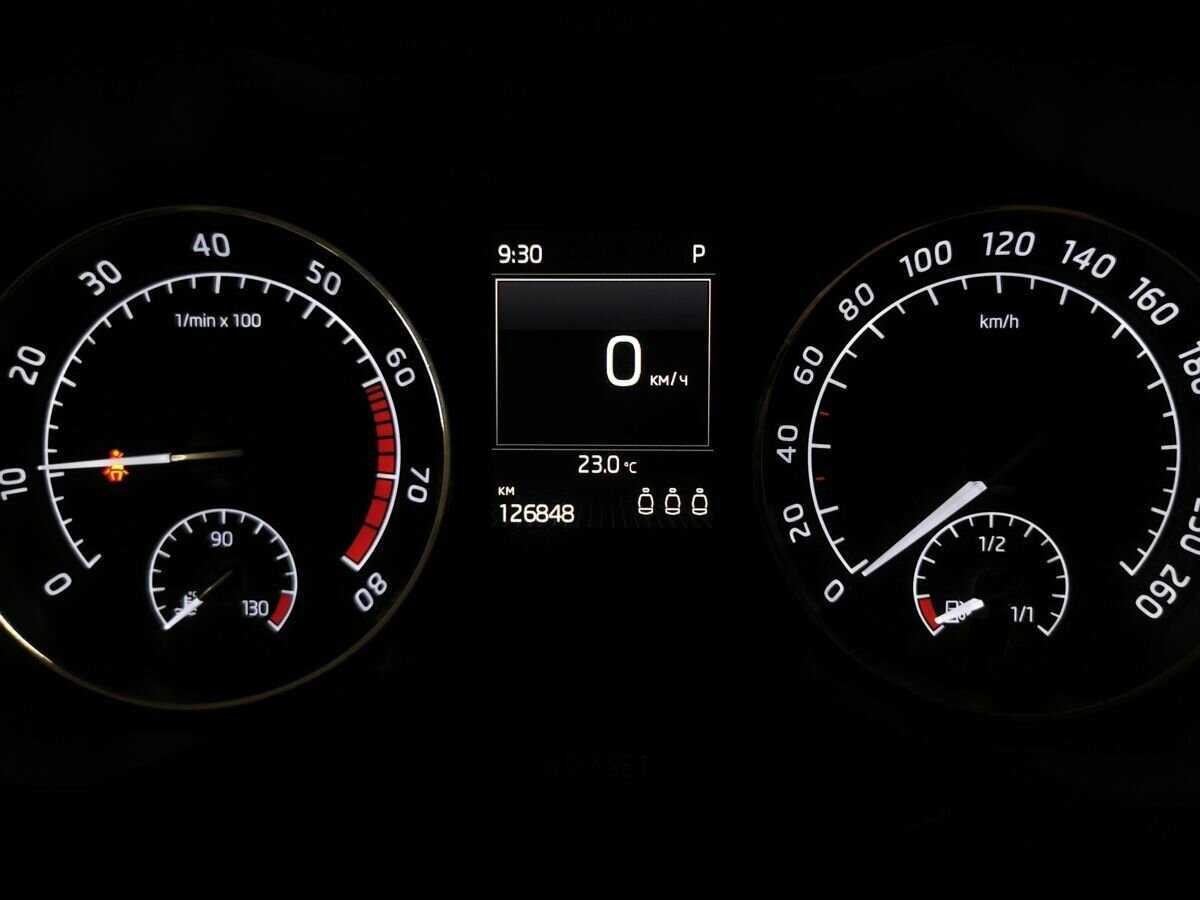 Купить Skoda Superb с пробегом. Фото: #15