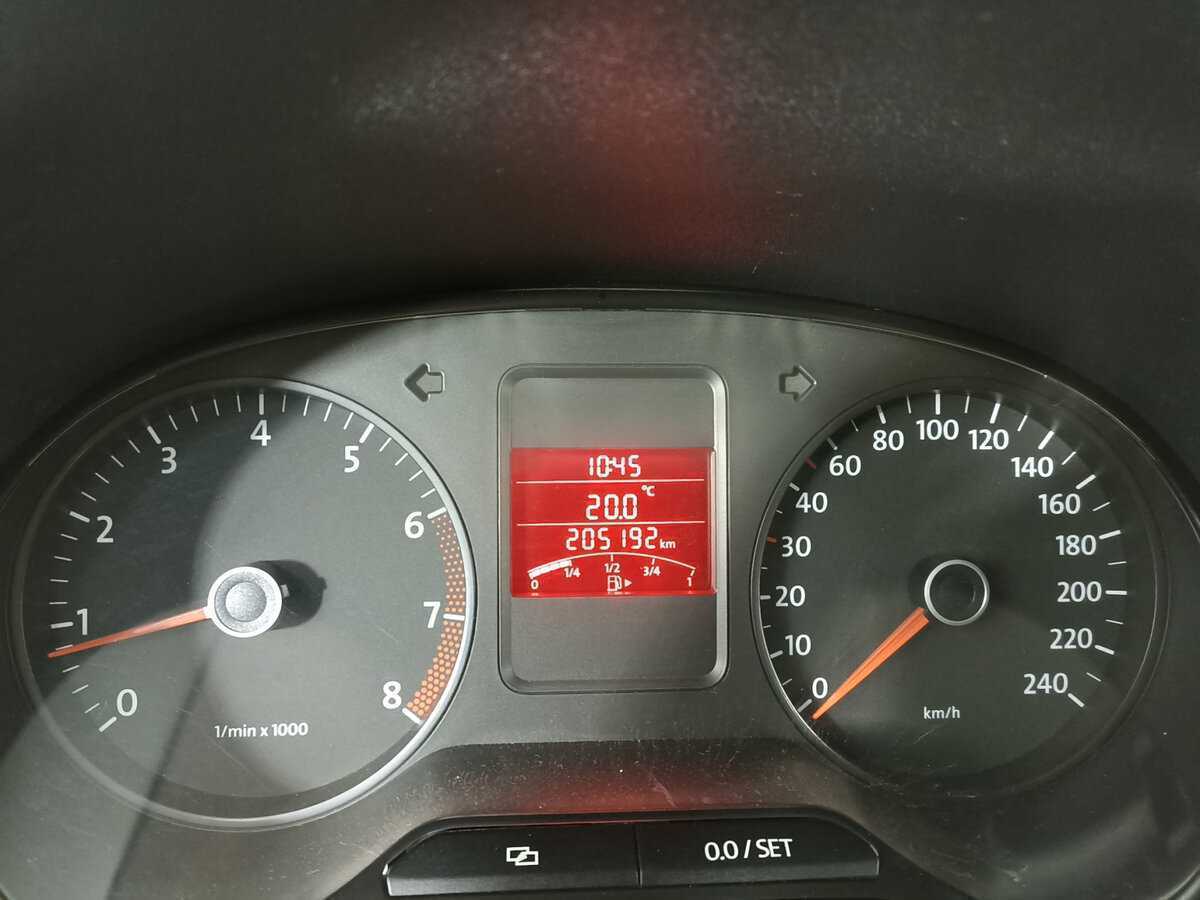 Купить Volkswagen Polo с пробегом. Фото: #10