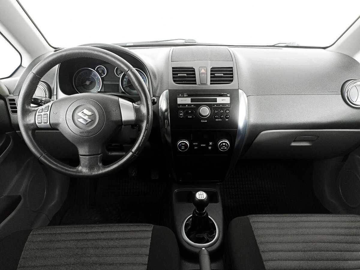 Купить Suzuki SX4 с пробегом. Фото: #9