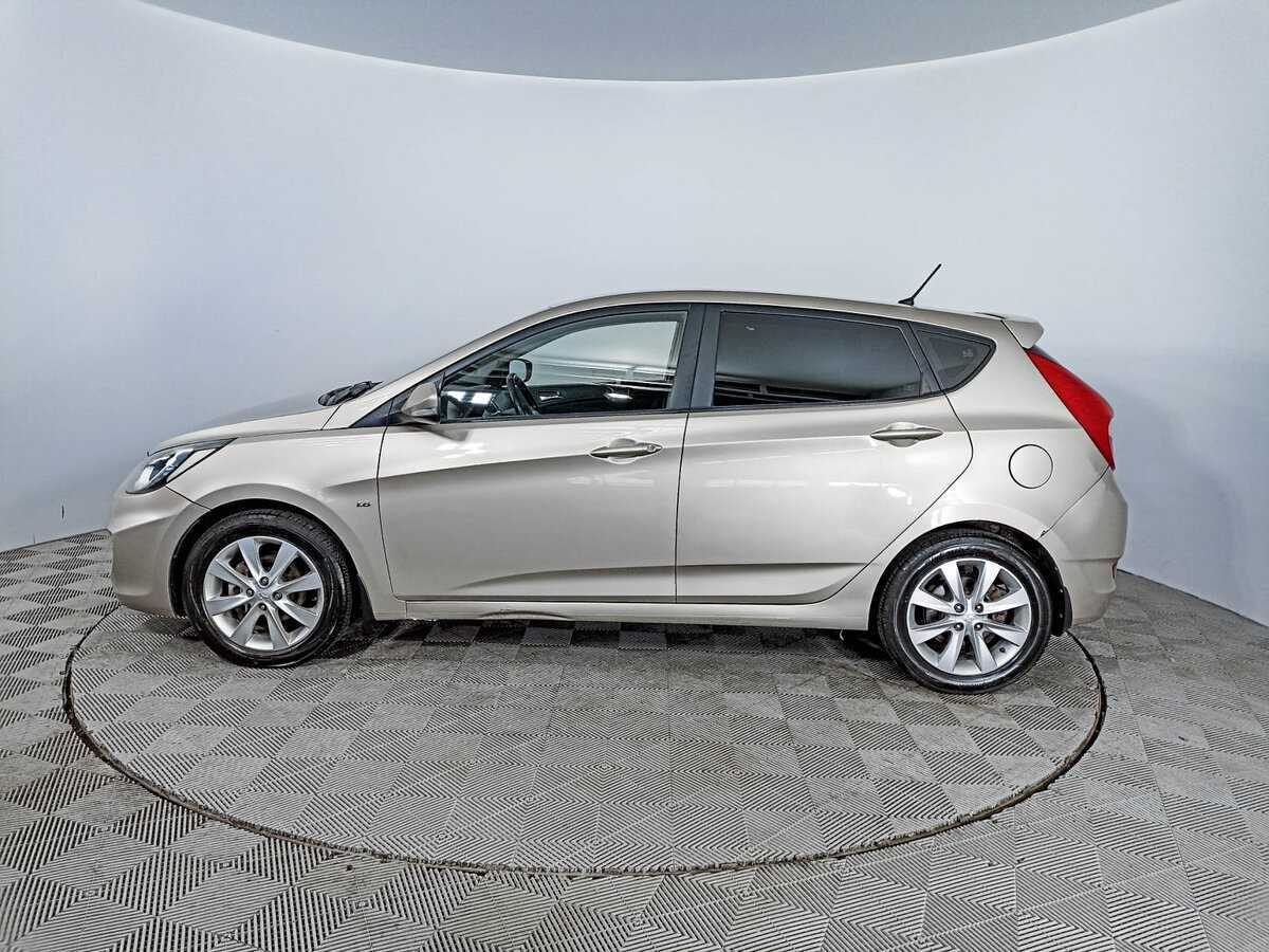 Купить Hyundai Solaris с пробегом. Фото: #7