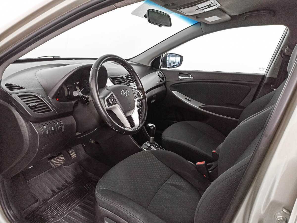 Купить Hyundai Solaris с пробегом. Фото: #13