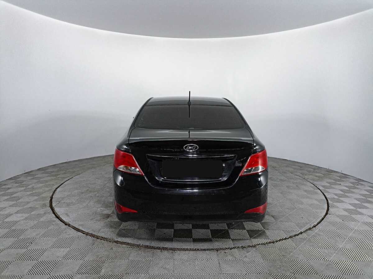 Купить Hyundai Solaris с пробегом. Фото: #5