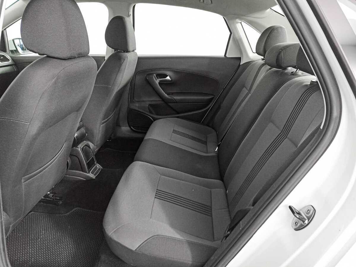 Купить Volkswagen Polo с пробегом. Фото: #9