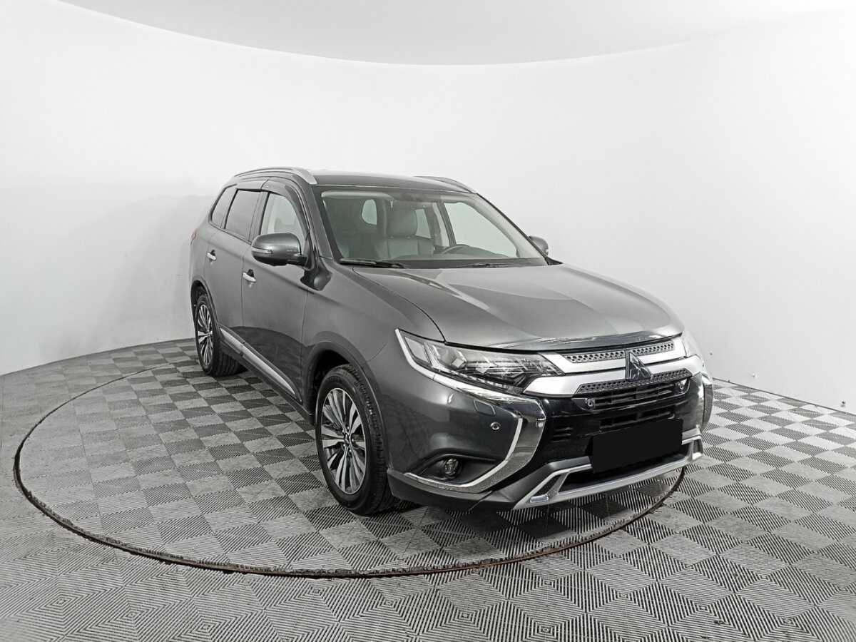 Купить Mitsubishi Outlander с пробегом. Фото: #2