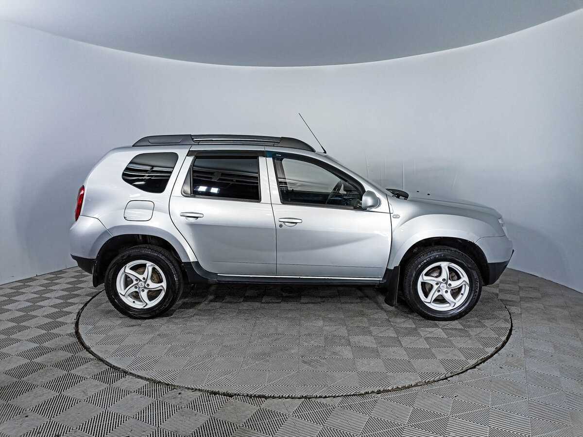 Купить Renault Duster с пробегом. Фото: #3