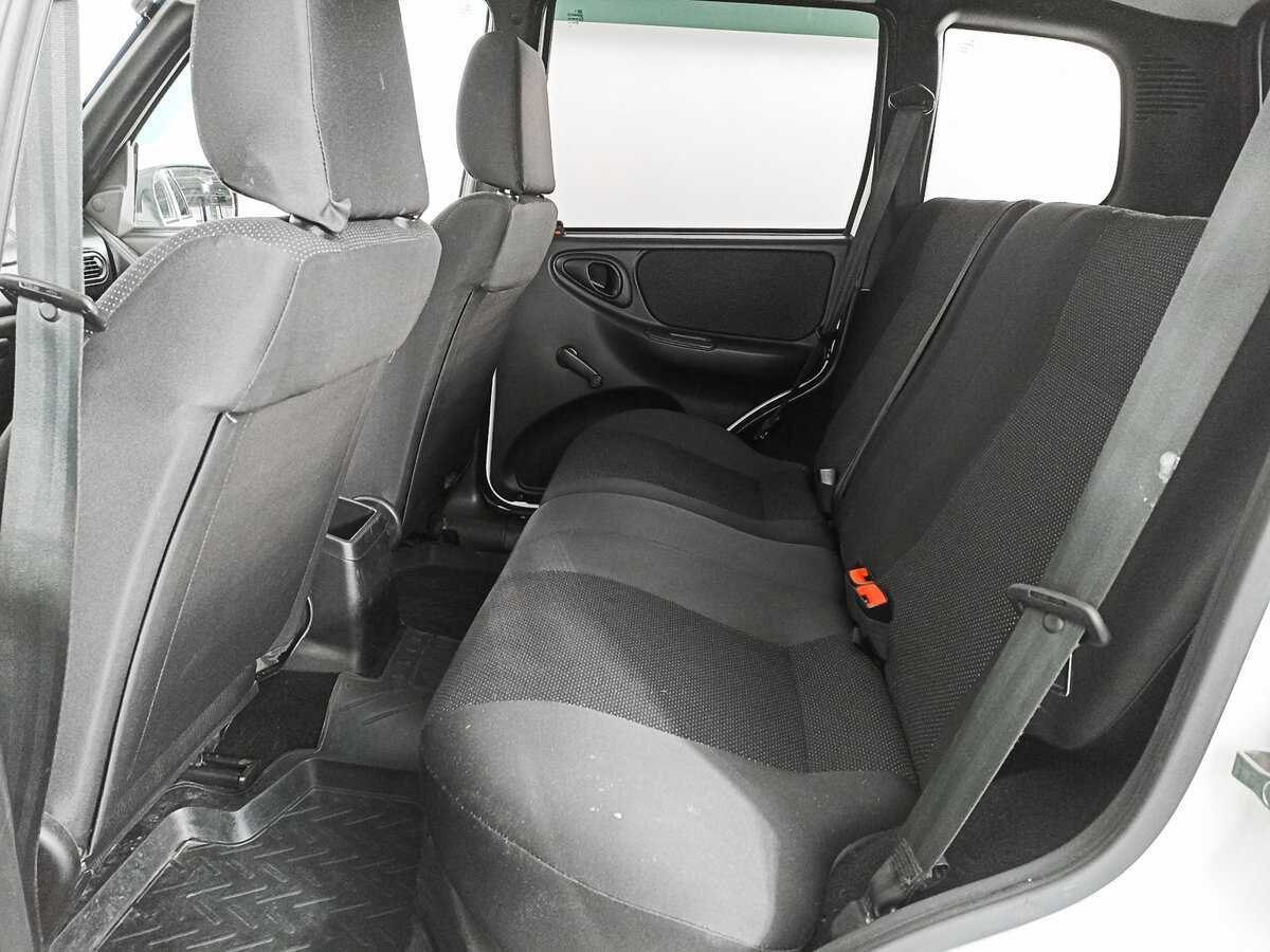 Купить Chevrolet Niva с пробегом. Фото: #7