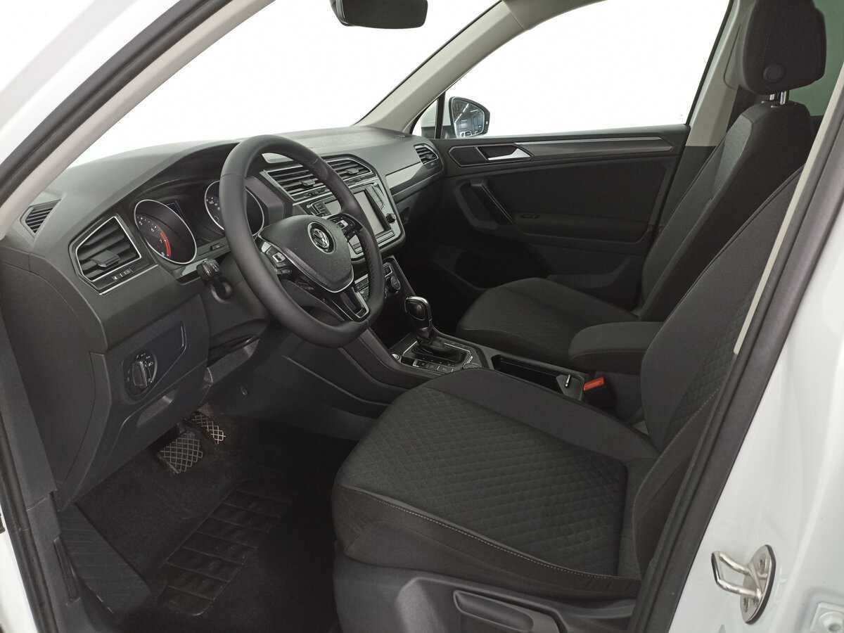 Купить Volkswagen Tiguan с пробегом. Фото: #13