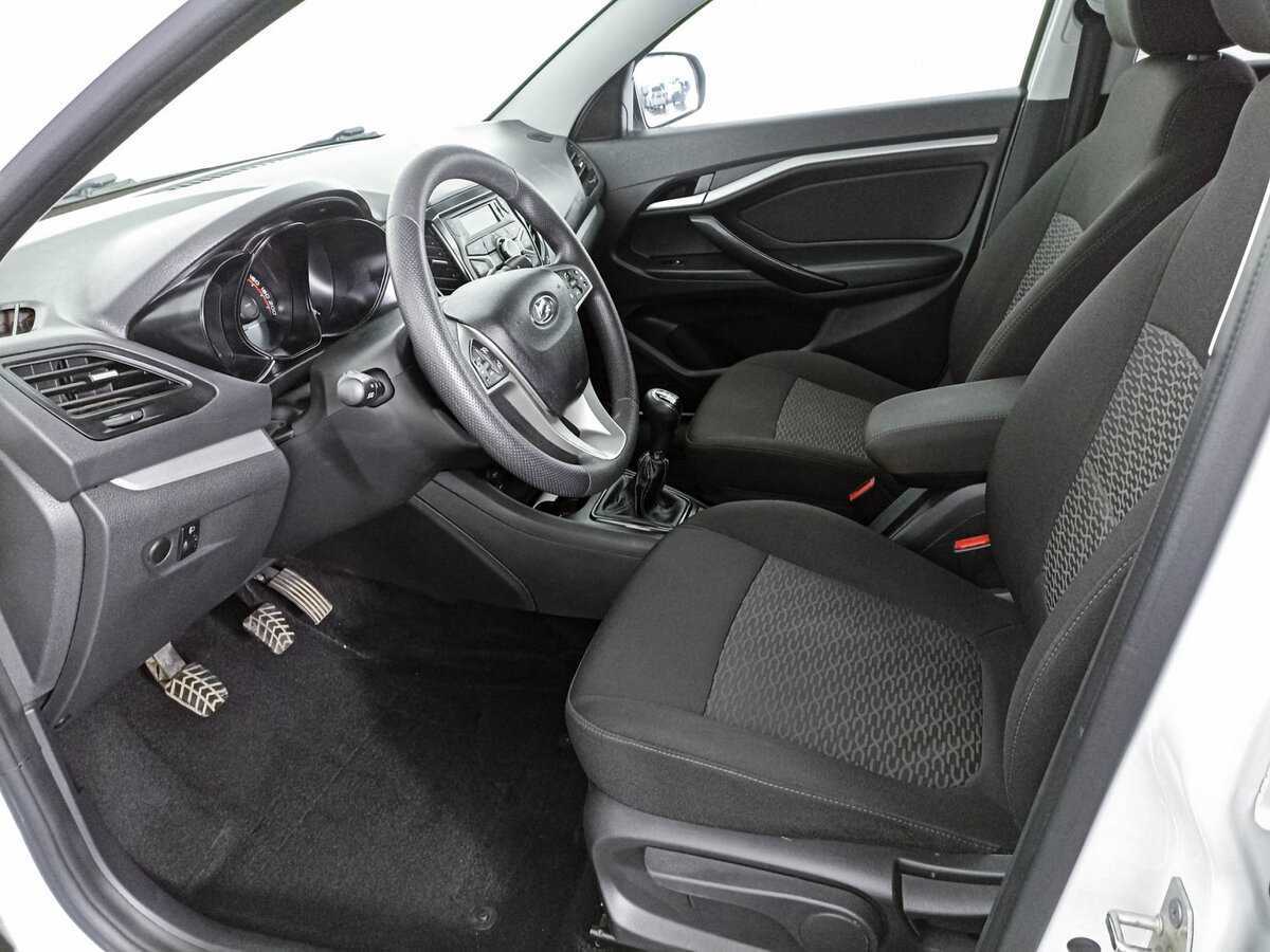 Купить Lada (ВАЗ) Vesta с пробегом. Фото: #13