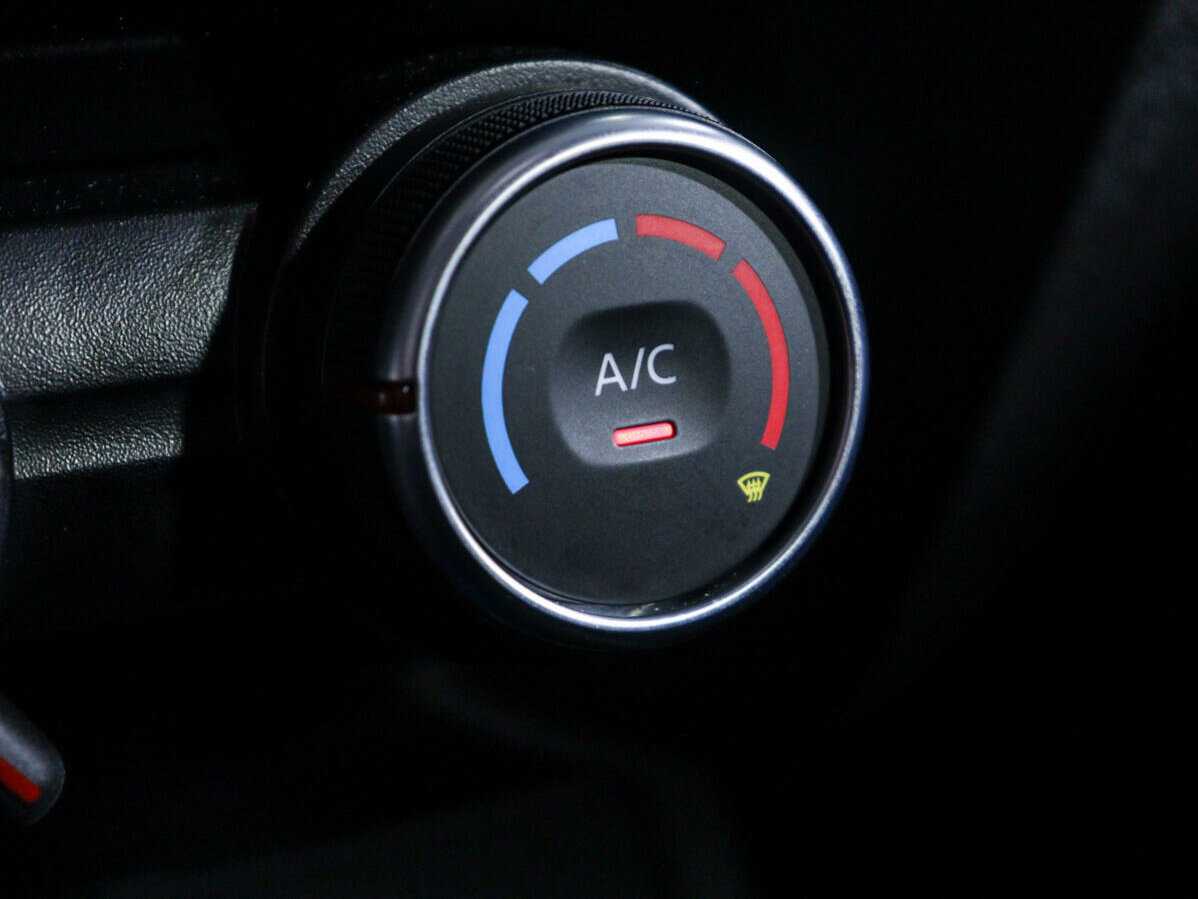 Купить Lada (ВАЗ) Vesta с пробегом. Фото: #16