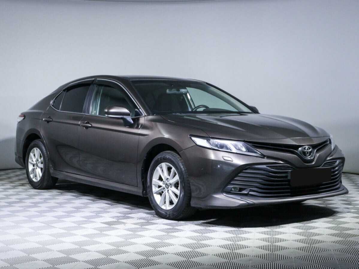 Купить Toyota Camry с пробегом. Фото: #2