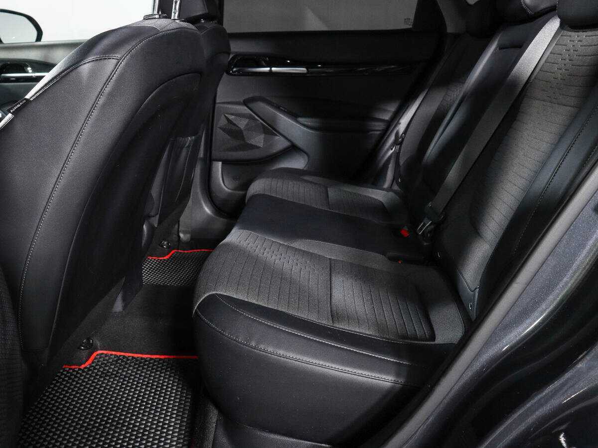 Купить Kia Seltos с пробегом. Фото: #8