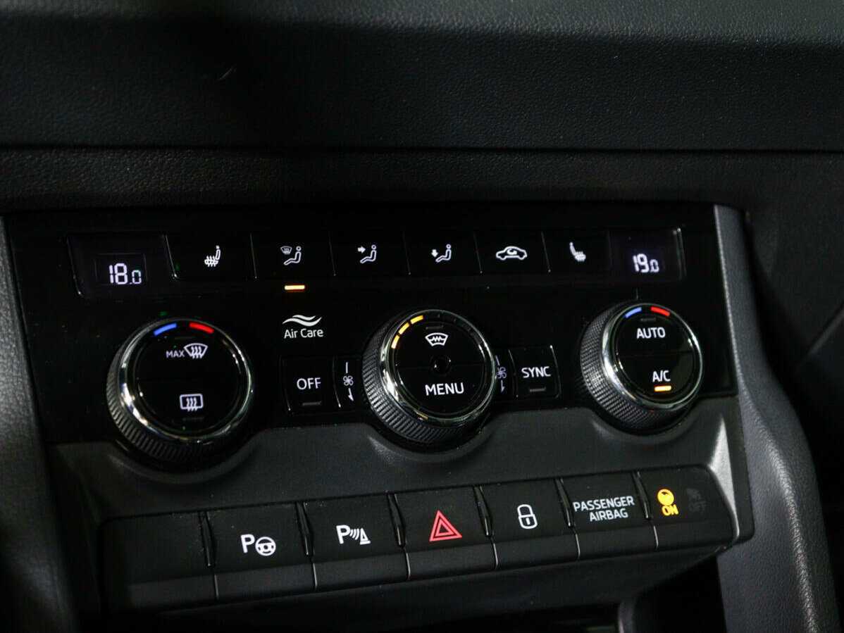 Купить Skoda Karoq с пробегом. Фото: #17