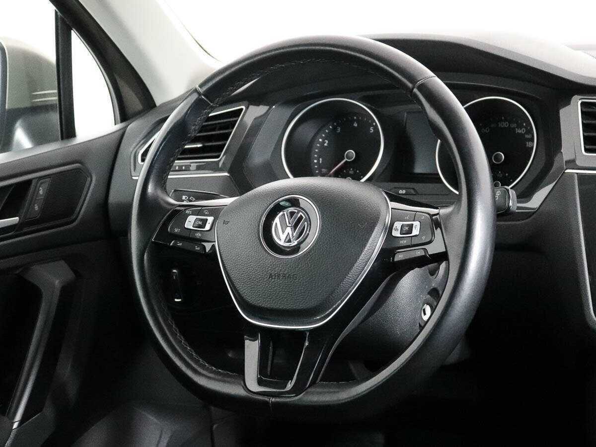 Купить Volkswagen Tiguan с пробегом. Фото: #11