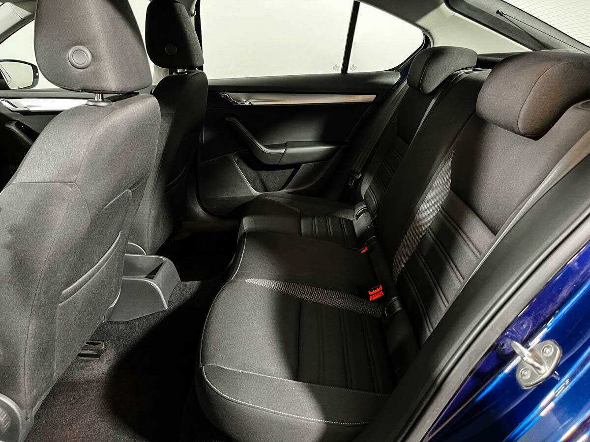 Купить Skoda Octavia с пробегом. Фото: #9