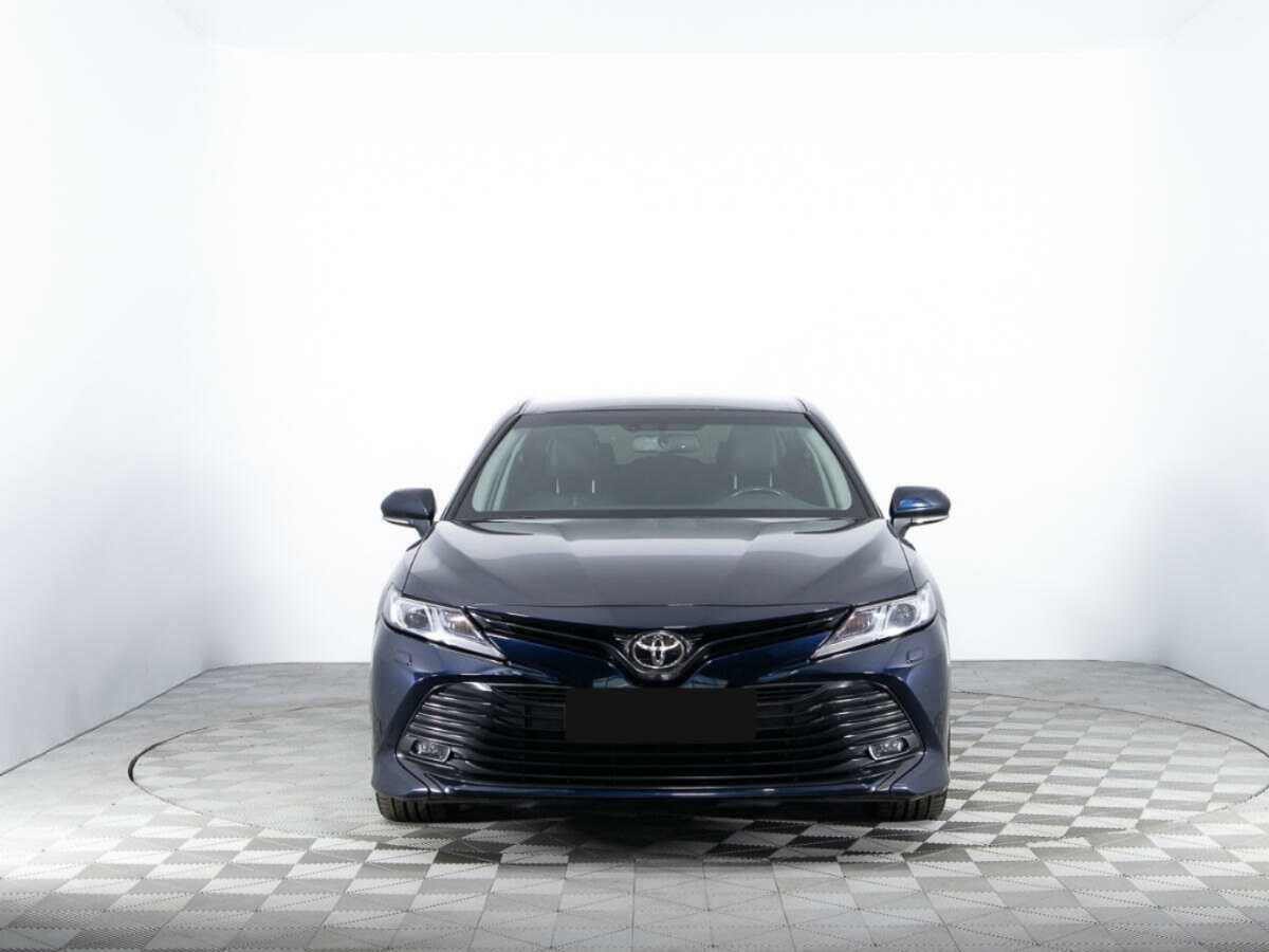 Купить Toyota Camry с пробегом. Фото: #1