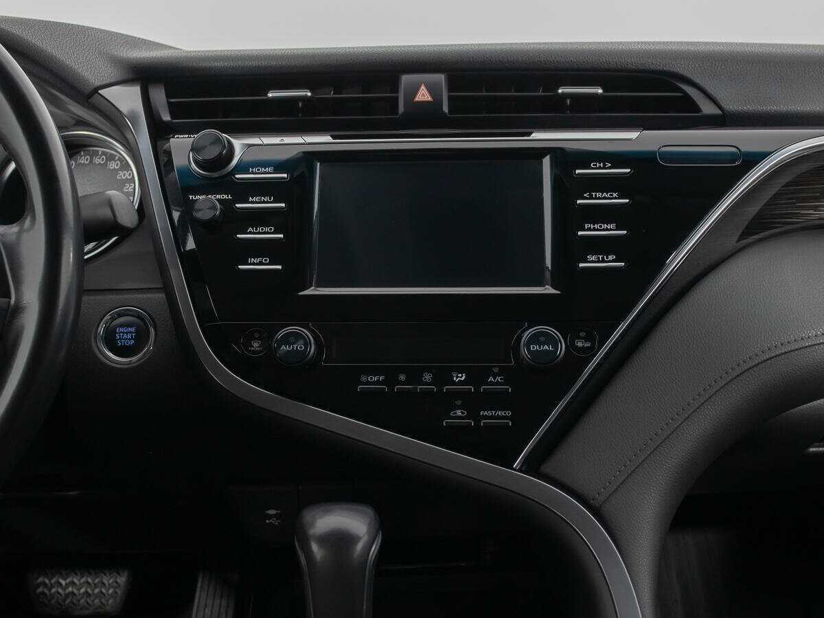 Купить Toyota Camry с пробегом. Фото: #17