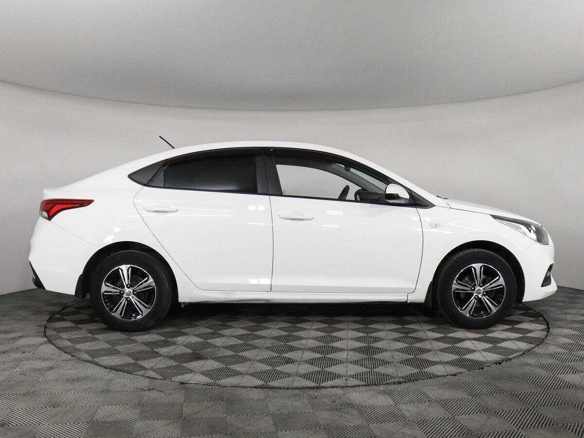 Купить Hyundai Solaris с пробегом. Фото: #3