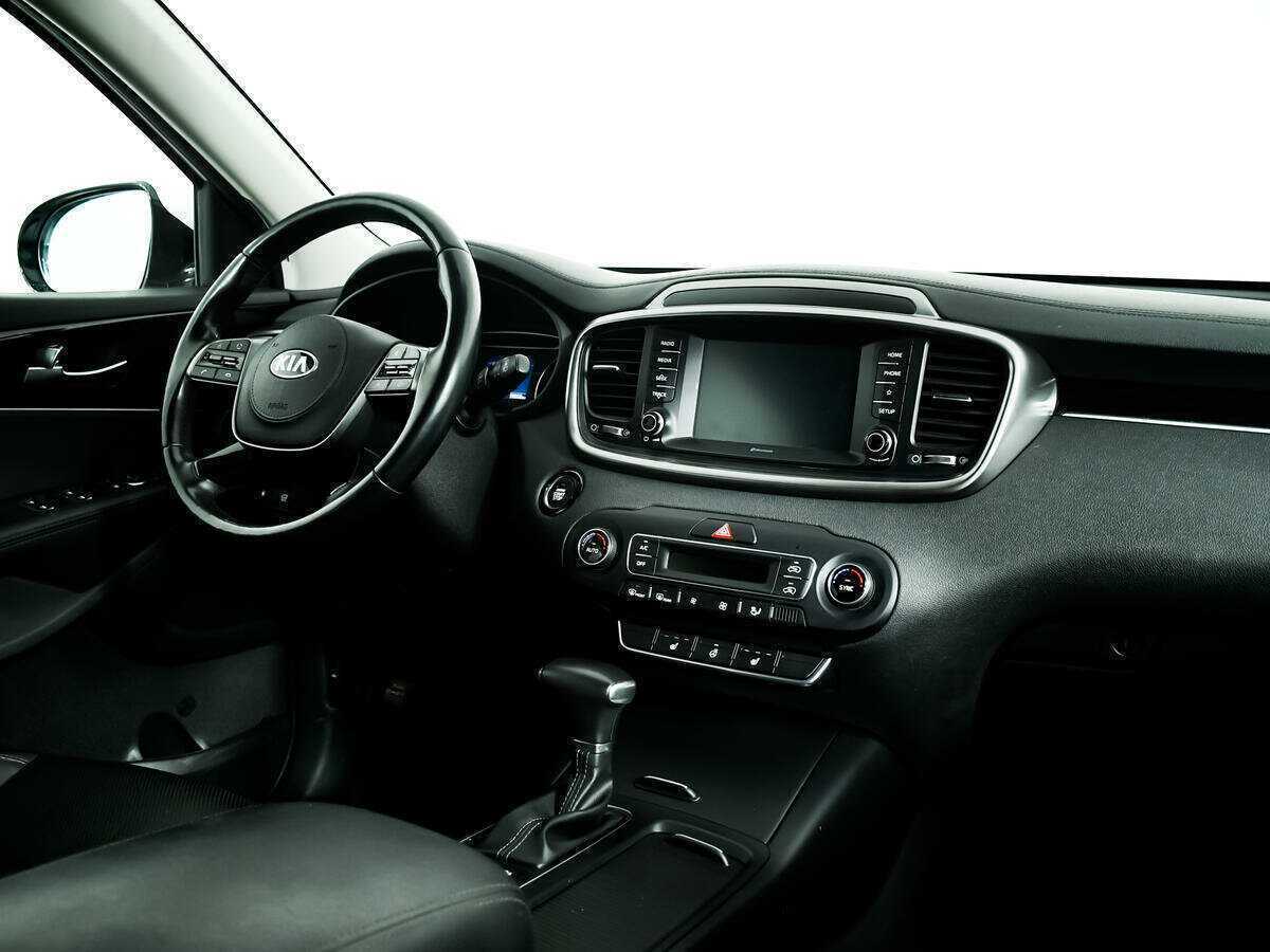 Купить Kia Sorento с пробегом. Фото: #8