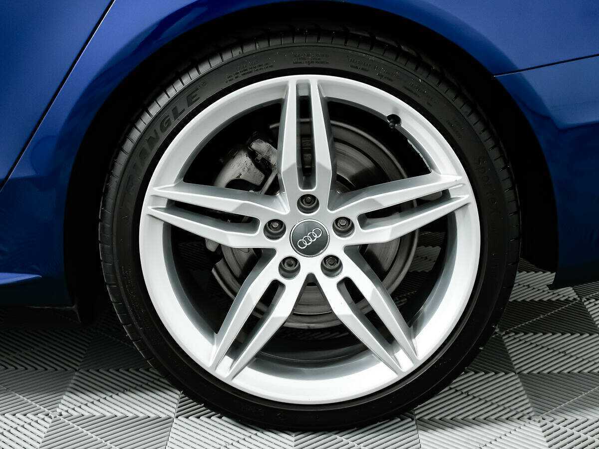 Купить Audi A4 с пробегом. Фото: #12