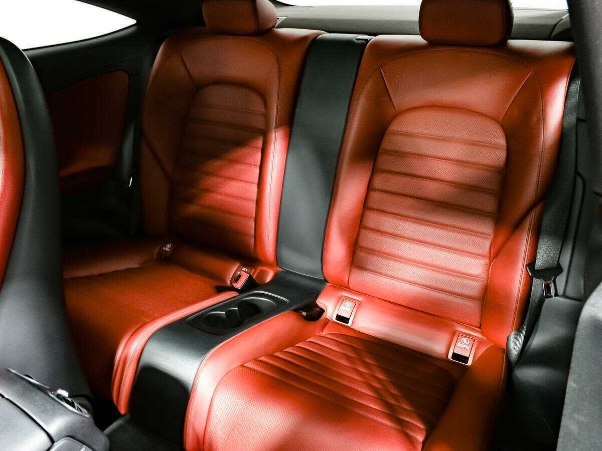 Купить Mercedes-Benz C-Класс с пробегом. Фото: #11
