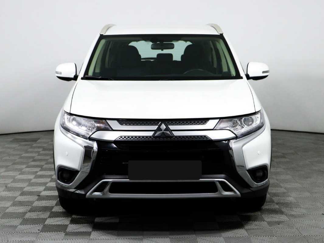 Купить Mitsubishi Outlander с пробегом. Фото: #1