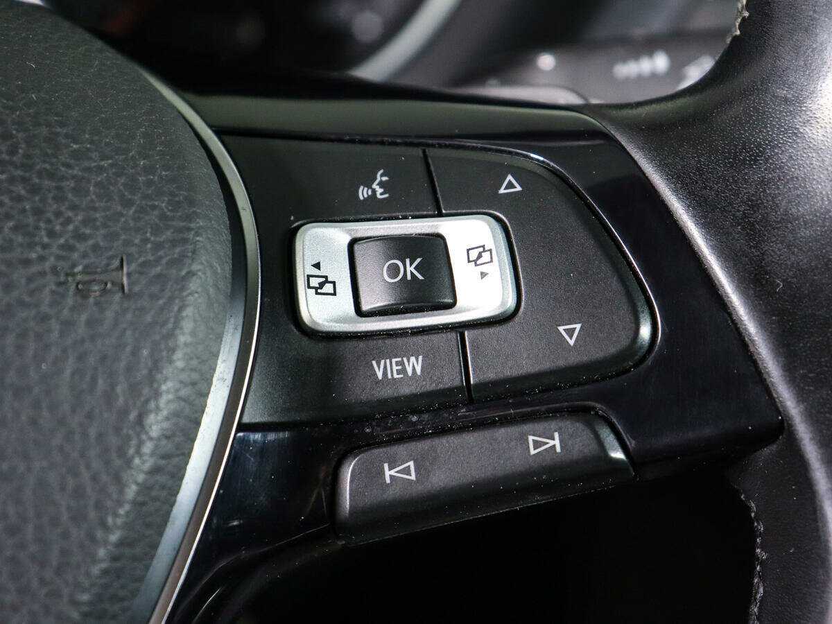 Купить Volkswagen Tiguan с пробегом. Фото: #19