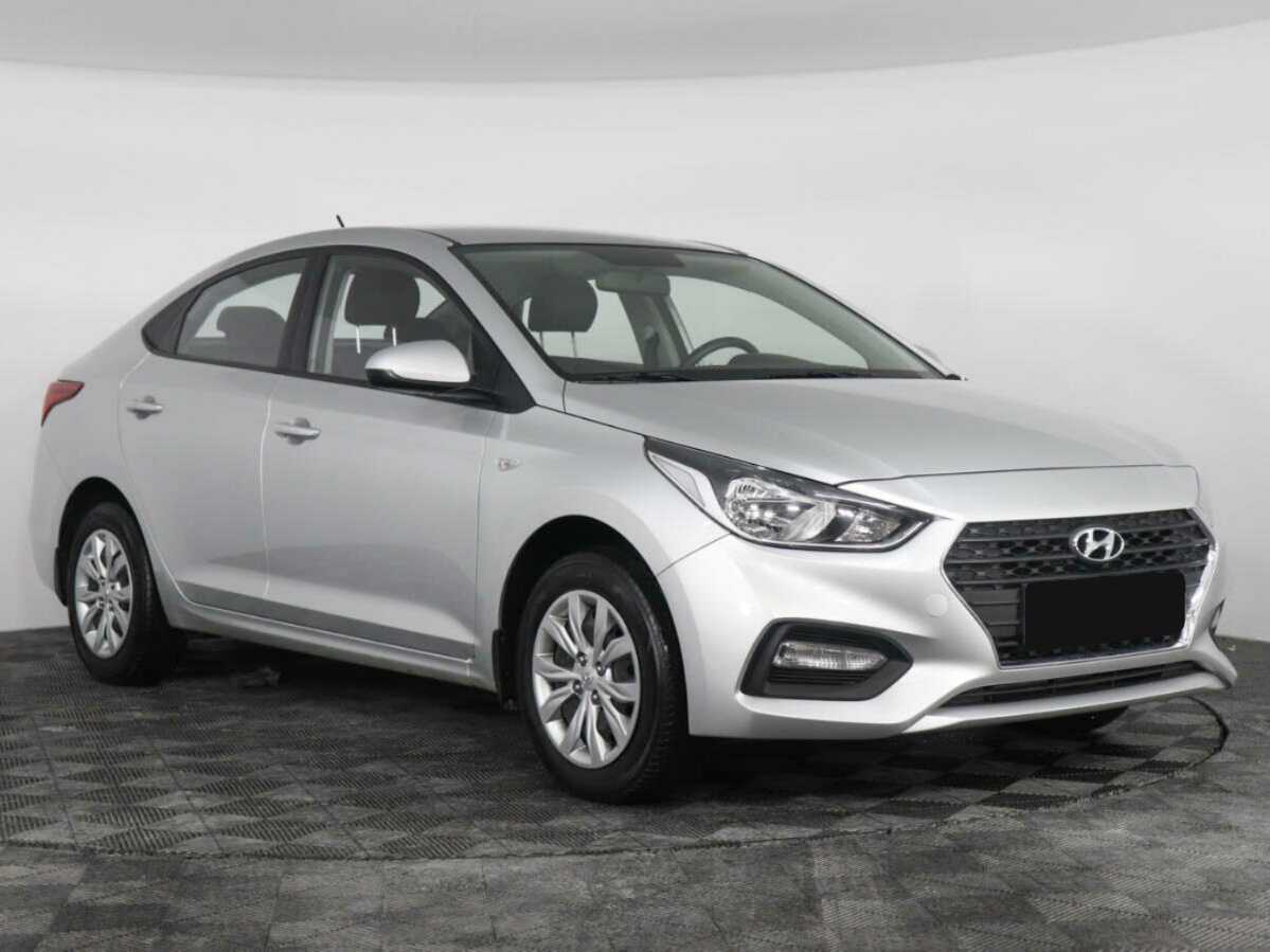 Купить Hyundai Solaris с пробегом. Фото: #2