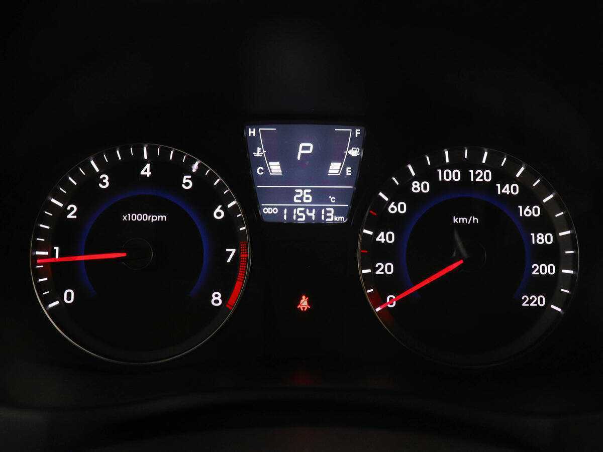 Купить Hyundai Solaris с пробегом. Фото: #10