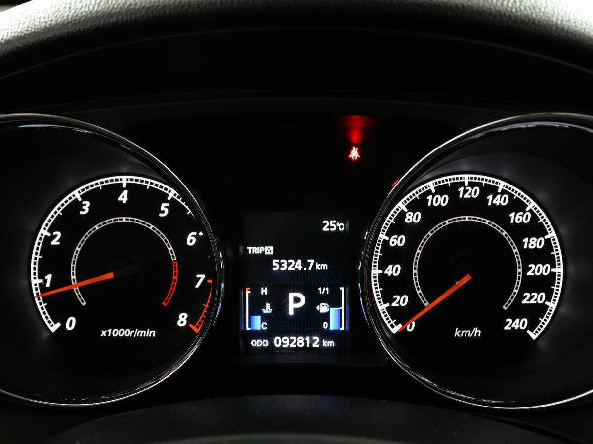 Купить Mitsubishi ASX с пробегом. Фото: #10