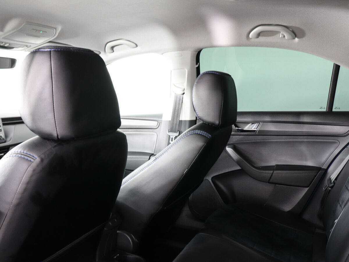 Купить Skoda Rapid с пробегом. Фото: #11