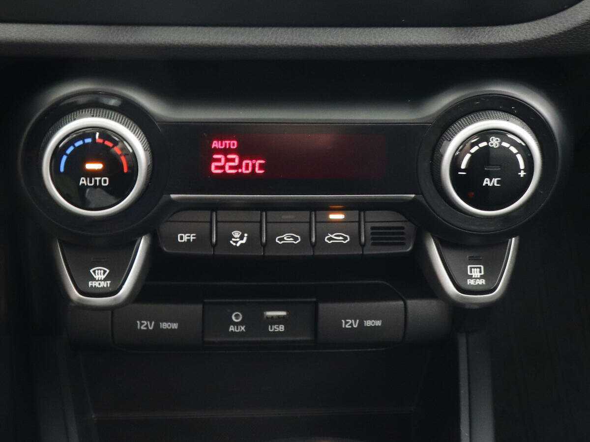 Купить Kia Rio с пробегом. Фото: #14