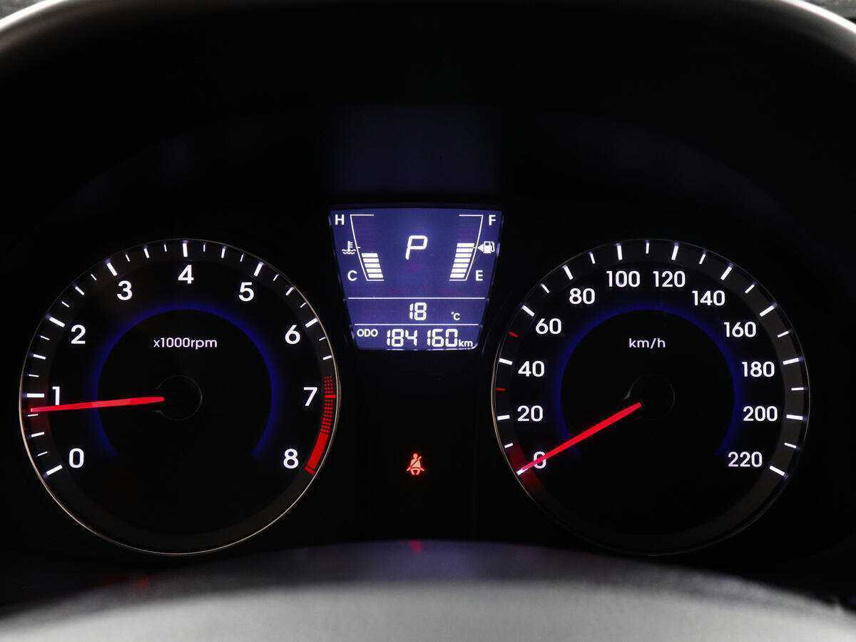 Купить Hyundai Solaris с пробегом. Фото: #6