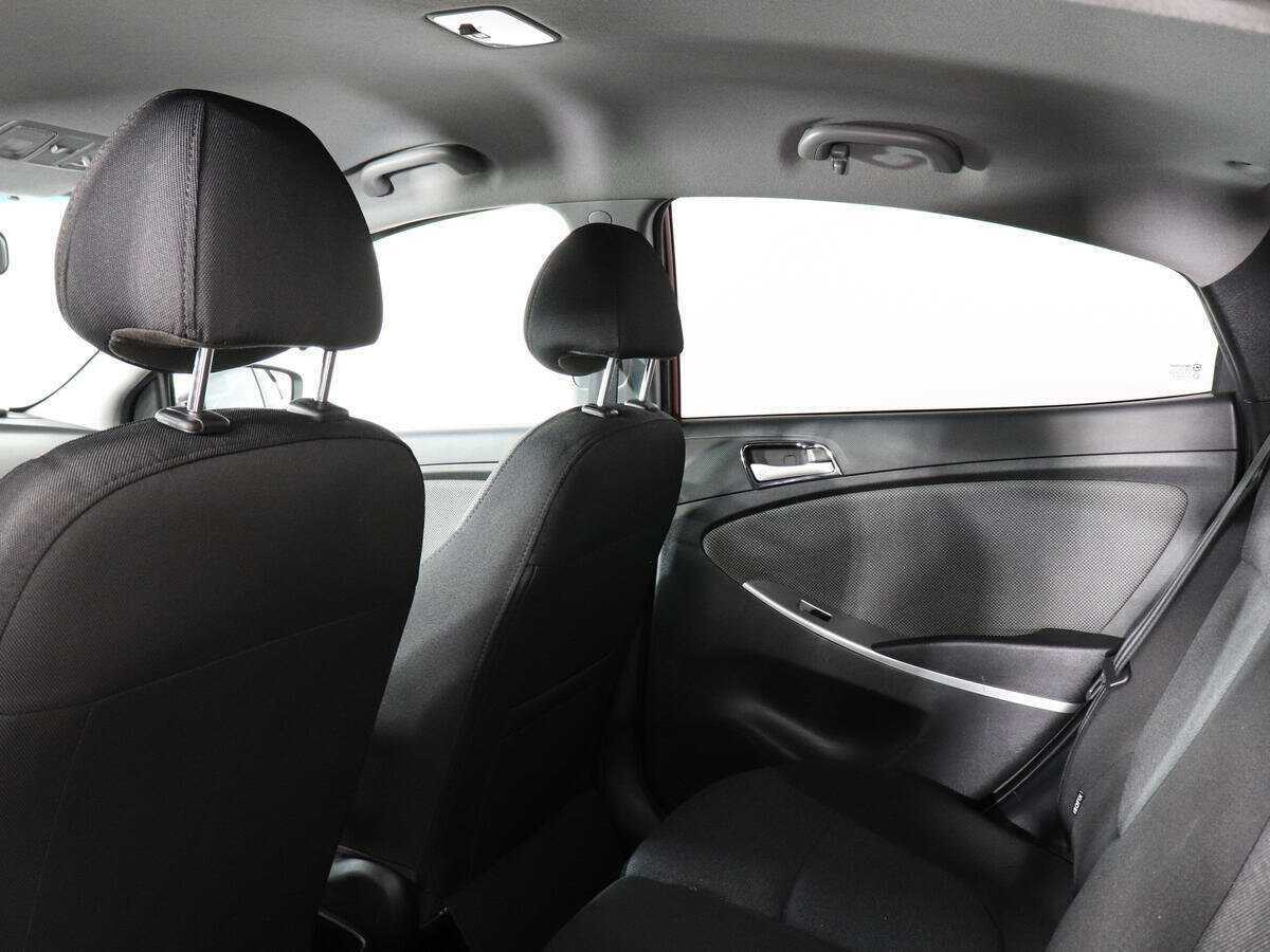 Купить Hyundai Solaris с пробегом. Фото: #7