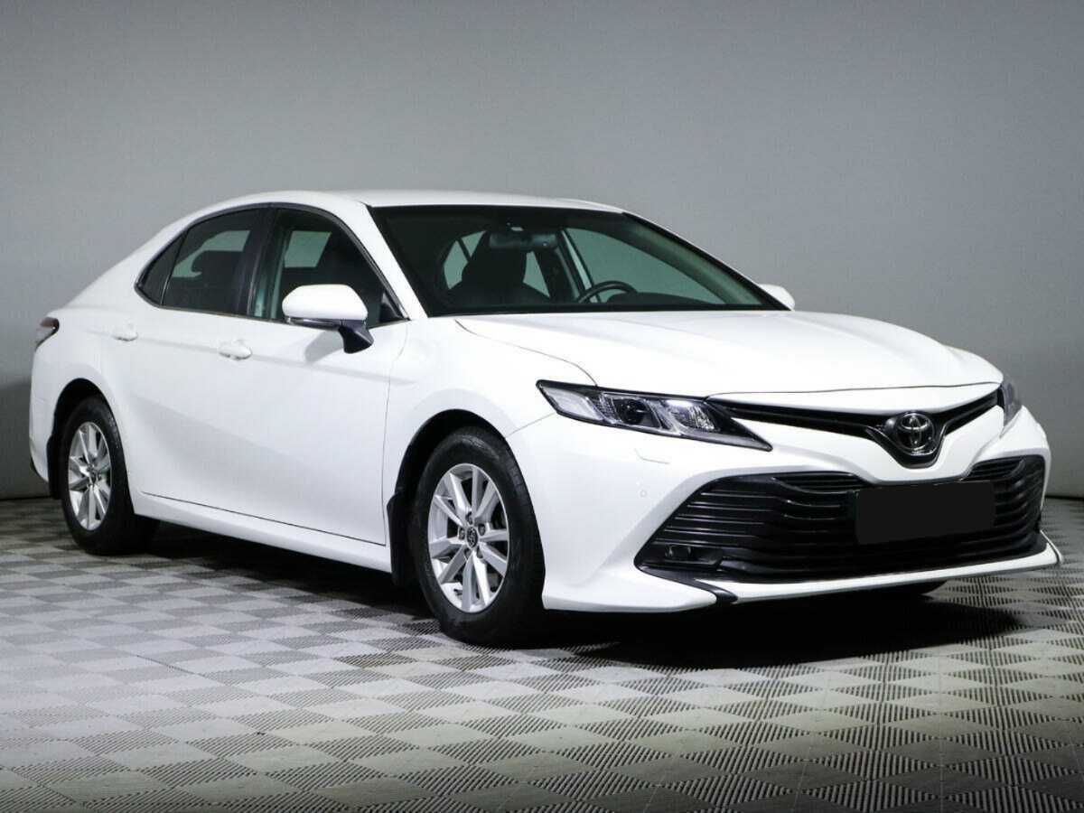 Купить Toyota Camry с пробегом. Фото: #2