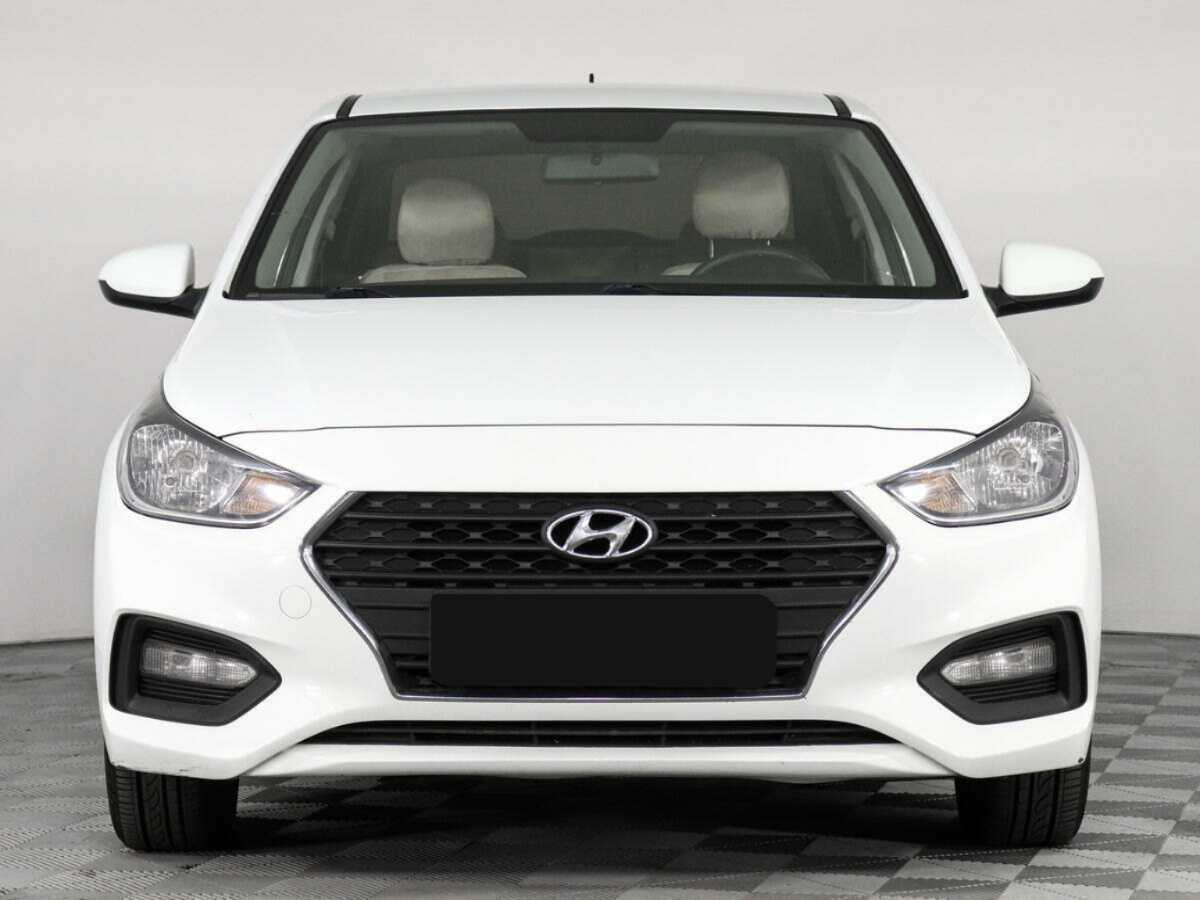 Купить Hyundai Solaris с пробегом. Фото: #1