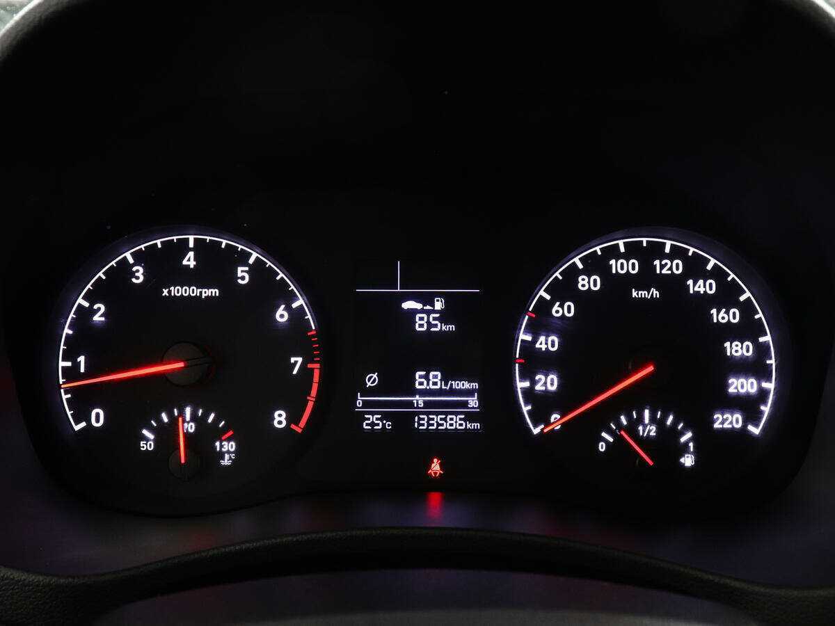 Купить Hyundai Solaris с пробегом. Фото: #10